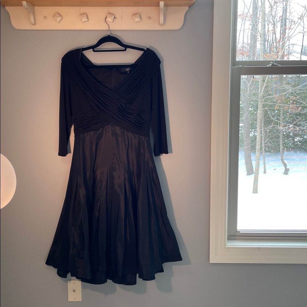 Tadashi Collection Beautiful Black Long Sleeve Dress